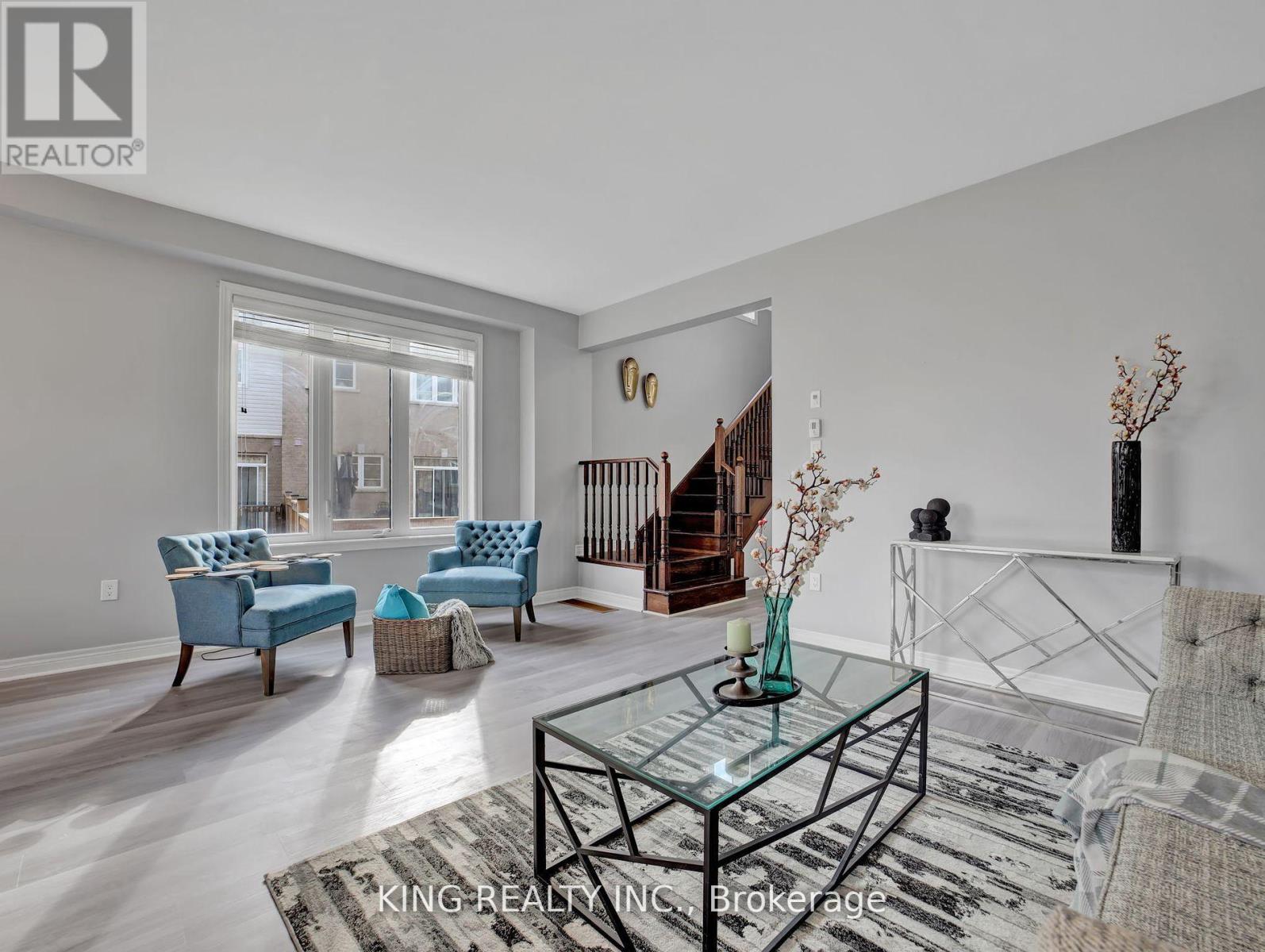 15 Hartley Avenue, Brant, Ontario  N3L 0G9 - Photo 8 - X12430700