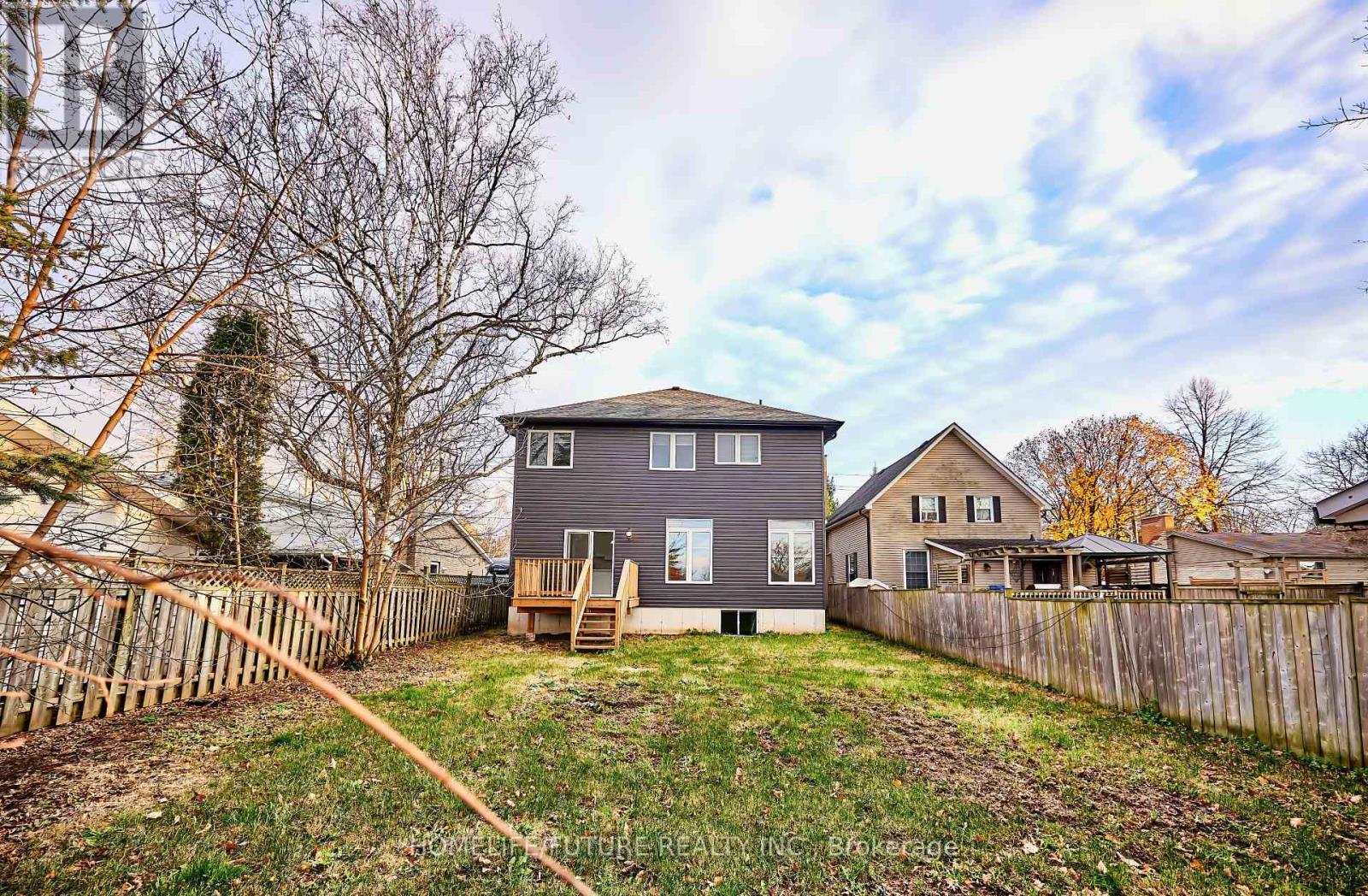 249.5 King Street, Ingersoll, Ontario  N5C 1H4 - Photo 38 - X12430711