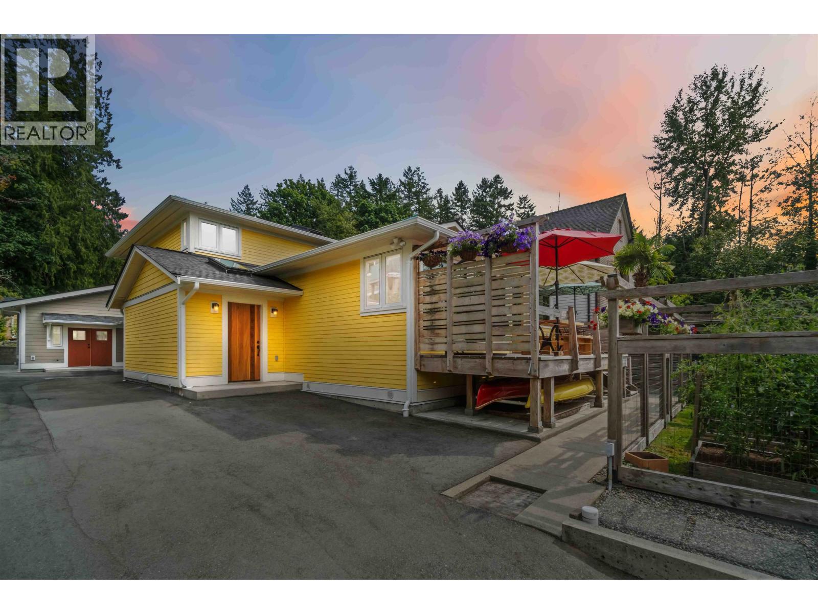 4554 Belcarra Bay Road, Belcarra, British Columbia  V3H 4P4 - Photo 2 - R3034938
