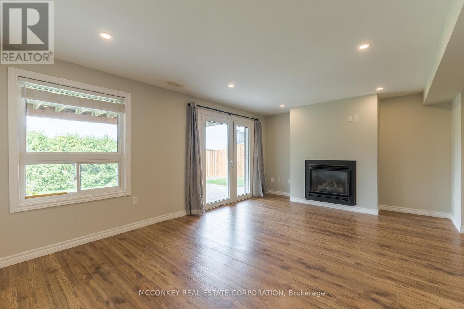 1563 Scollard Crescent, Peterborough, Ontario  K9H 0A8 - Photo 27 - X12399412