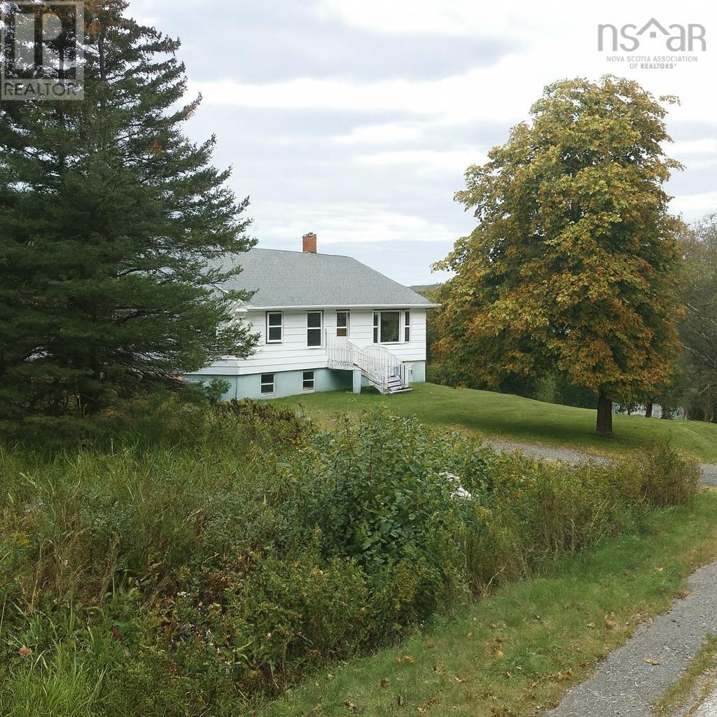 5822 Highway 331, Petite Rivière, Nova Scotia