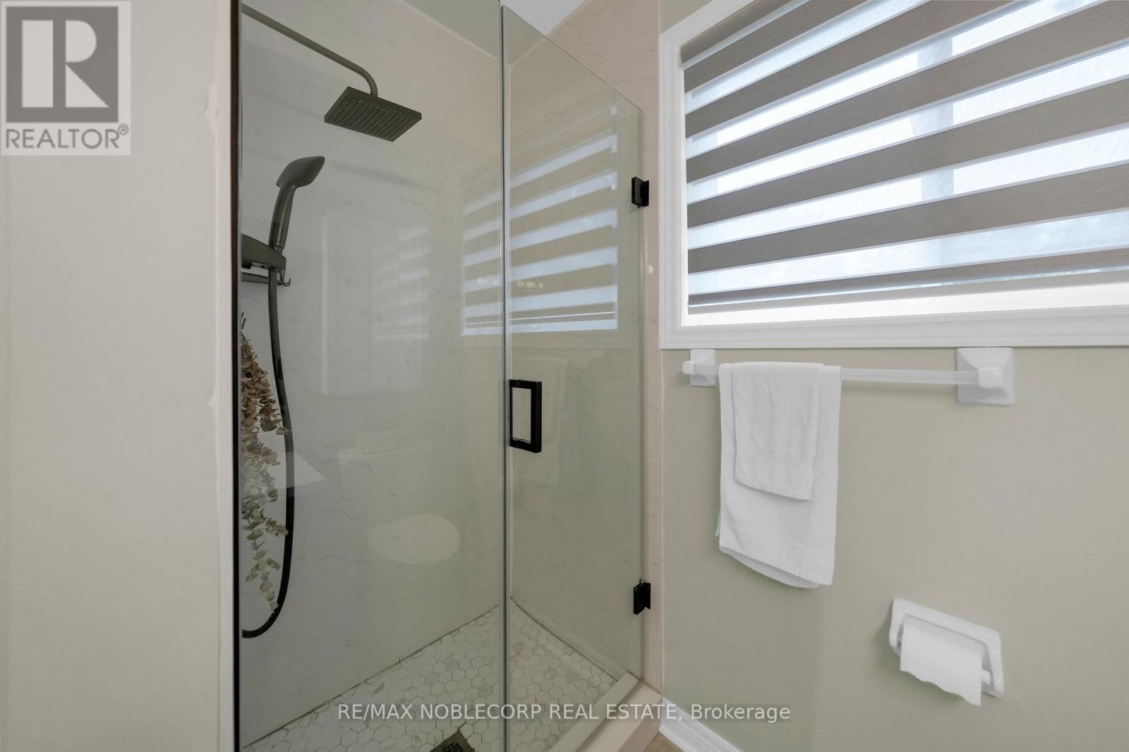 14 Willard Hunt Court, King, Ontario  L0G 1T0 - Photo 21 - N12430365