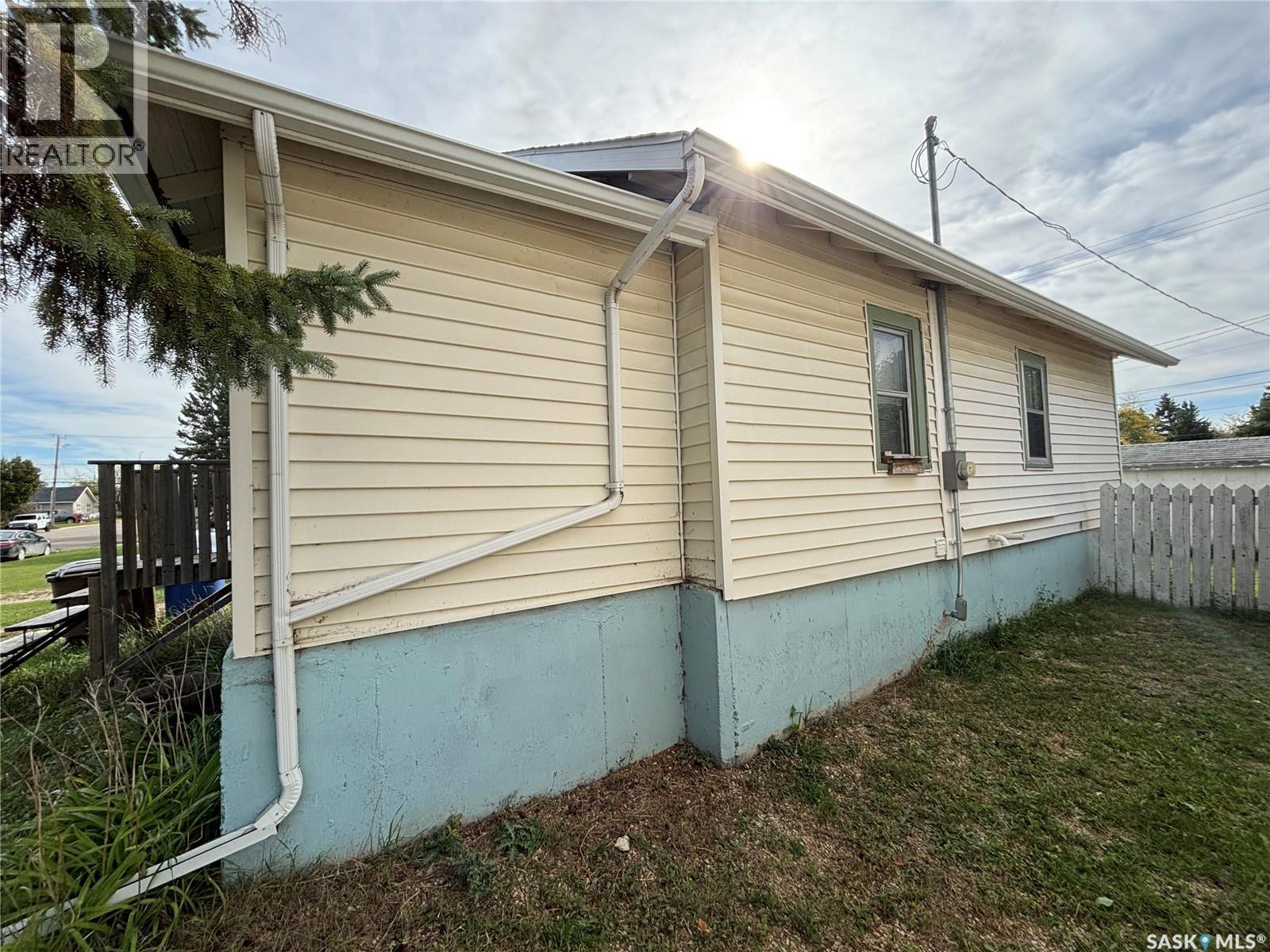 109 Burns Avenue W, Melfort, Saskatchewan  S0E 1A0 - Photo 3 - SK019536