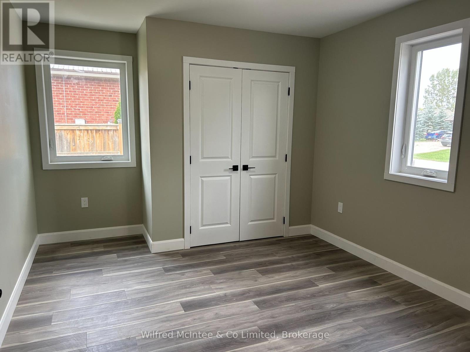 Unit 5 - 187 Balaklava Street, Arran-Elderslie, Ontario  N0G 2N0 - Photo 11 - X11949266