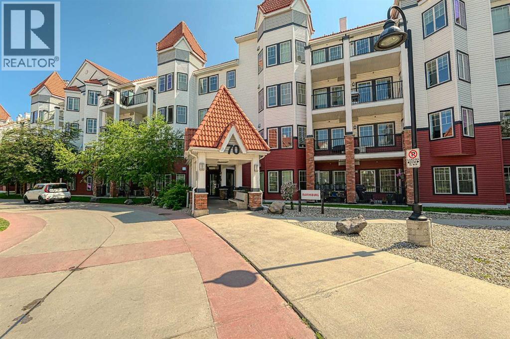 403, 70 Royal Oak Plaza NW, Calgary, Alberta
