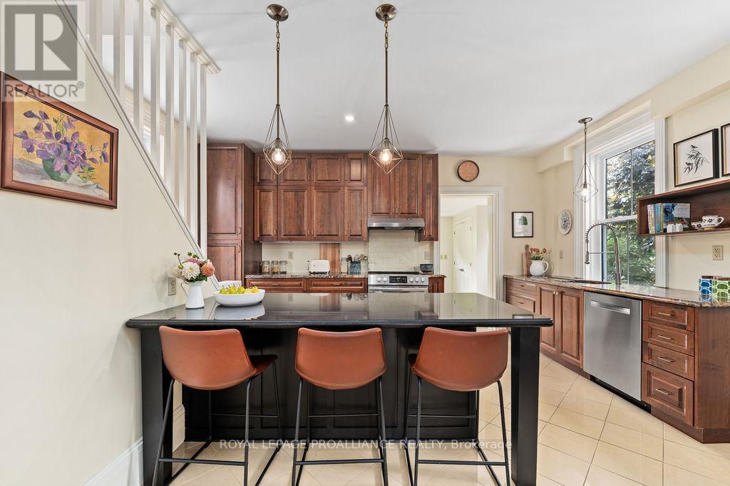 7 Forin Street, Belleville, Ontario  K8N 2H5 - Photo 19 - X12430767