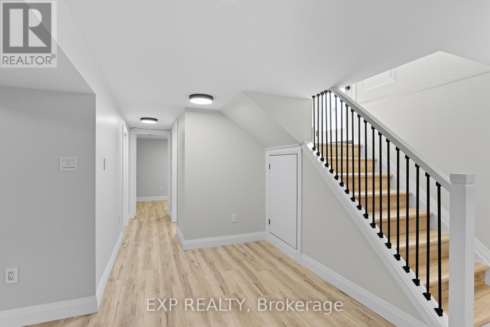 397 East 28th Street, Hamilton, Ontario  L8V 3J9 - Photo 18 - X12430719