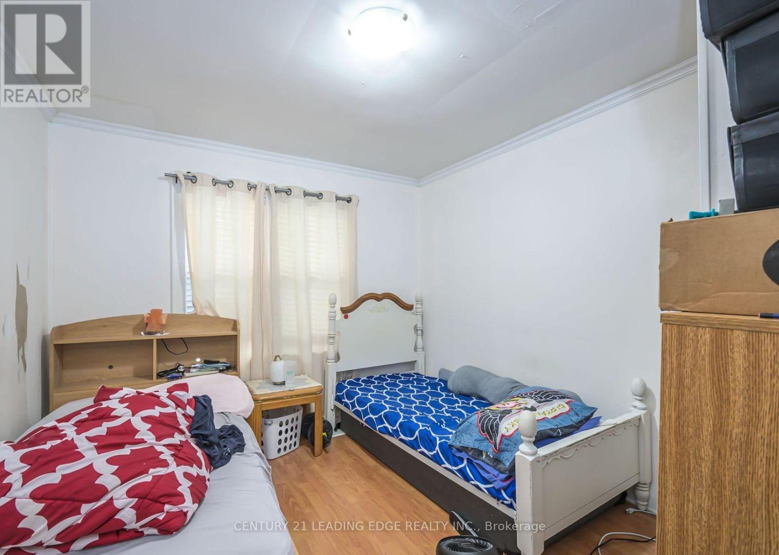 899 Adelaide Street N, London East, Ontario  N5Y 2M4 - Photo 7 - X12430733