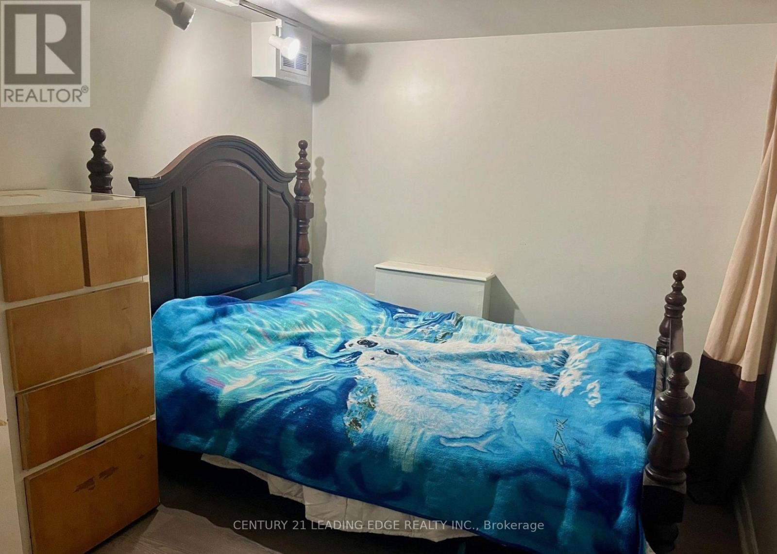 899 Adelaide Street N, London East, Ontario  N5Y 2M4 - Photo 8 - X12430733