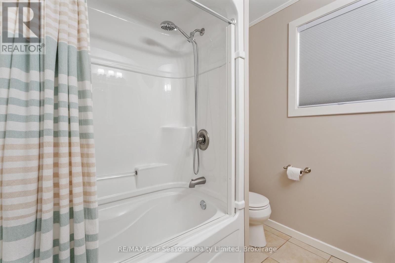 571 David Street, Gravenhurst, Ontario  P1P 1M1 - Photo 28 - X12430741