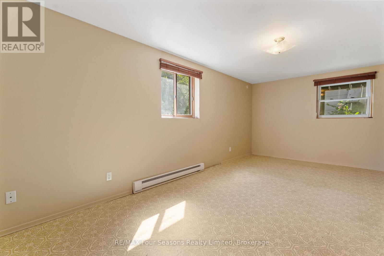 571 David Street, Gravenhurst, Ontario  P1P 1M1 - Photo 29 - X12430741