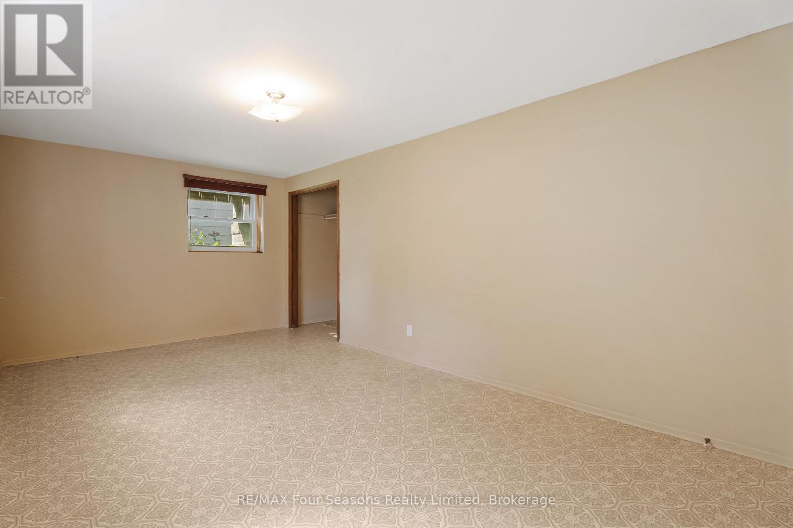 571 David Street, Gravenhurst, Ontario  P1P 1M1 - Photo 30 - X12430741