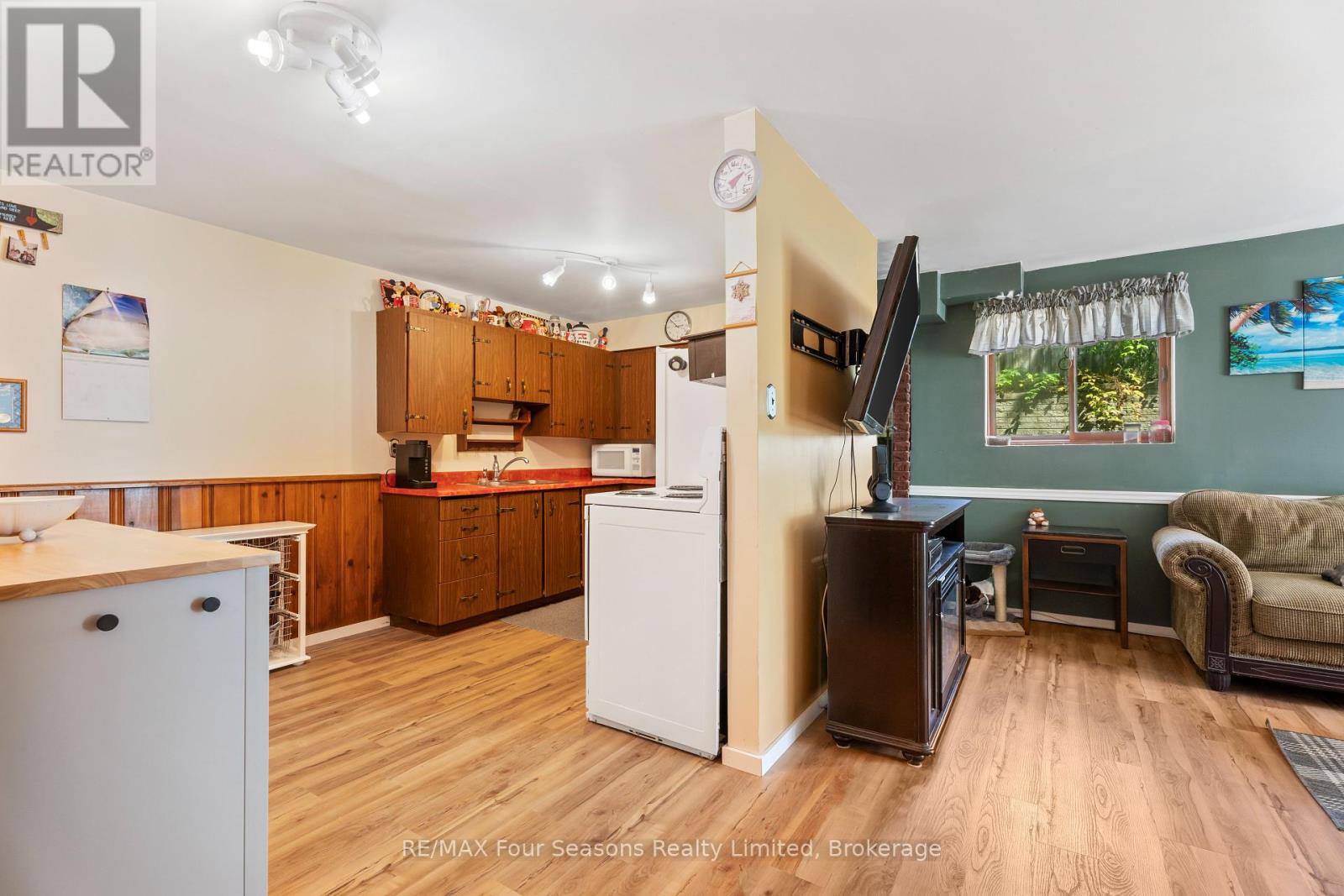 571 David Street, Gravenhurst, Ontario  P1P 1M1 - Photo 35 - X12430741