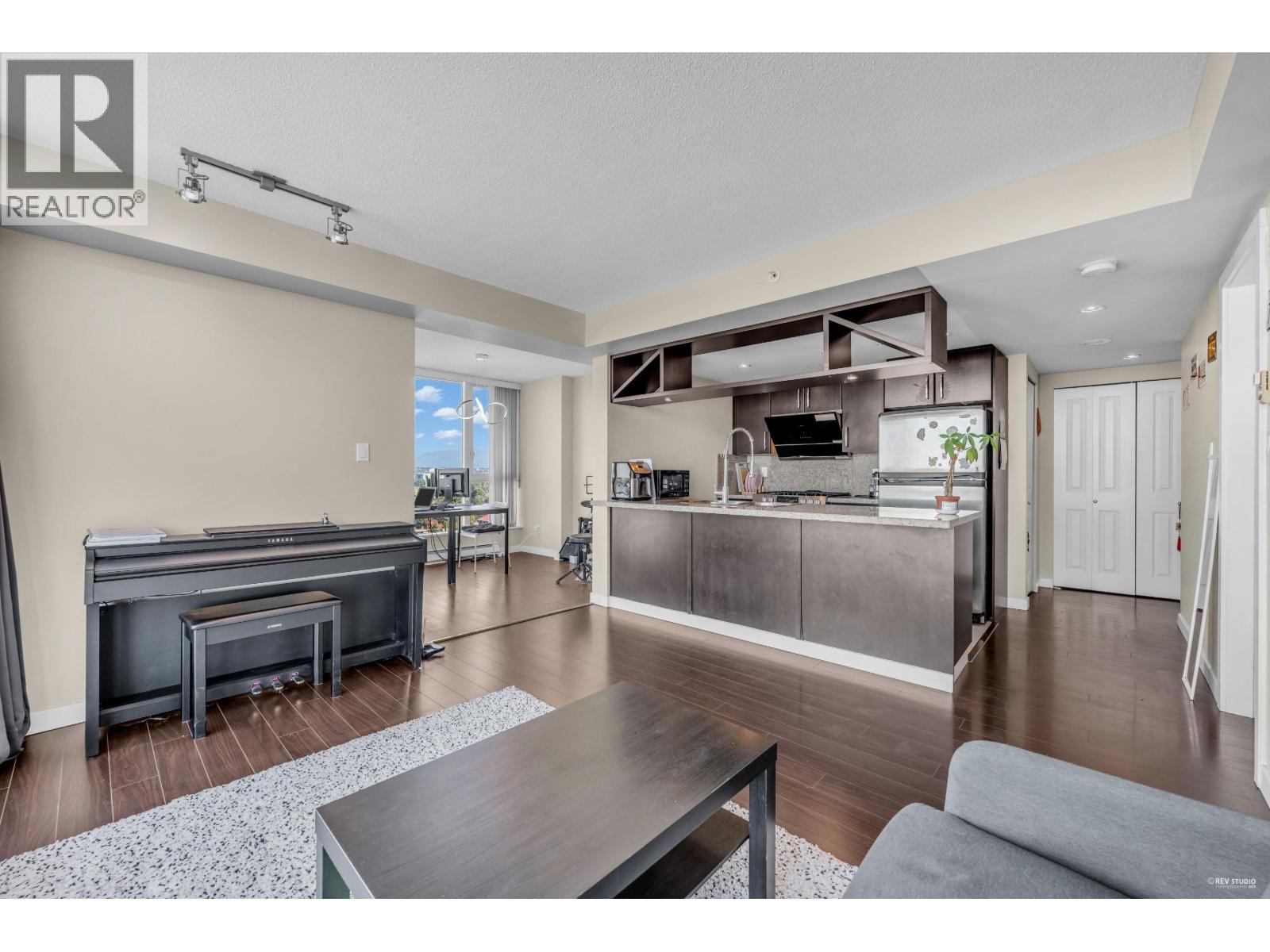 1801 5088 Kwantlen Street, Richmond, British Columbia  V6X 4K5 - Photo 2 - R3051547