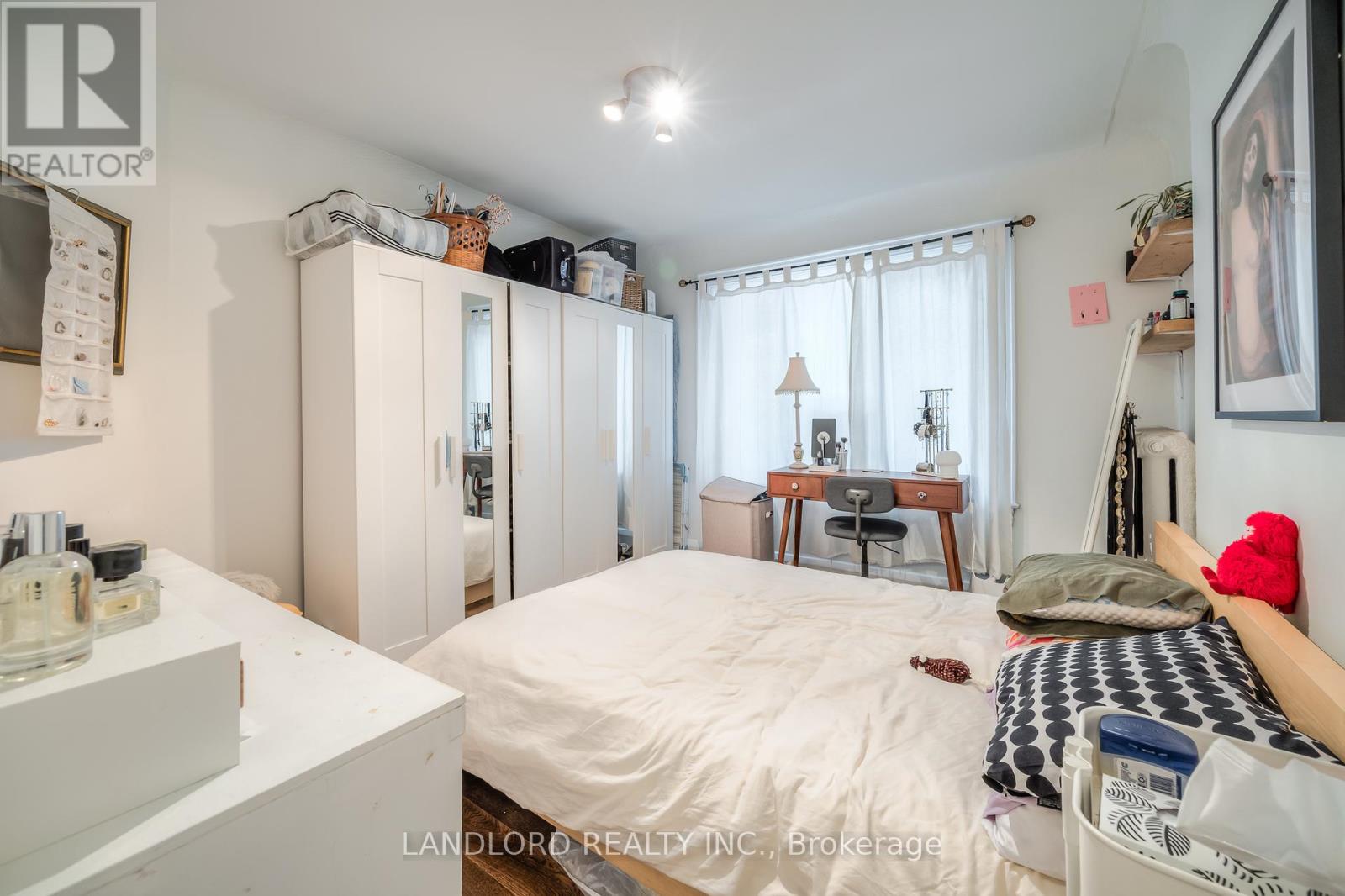 22 Rusholme Park Crescent, Toronto, Ontario  M6J 2C9 - Photo 12 - C12430737