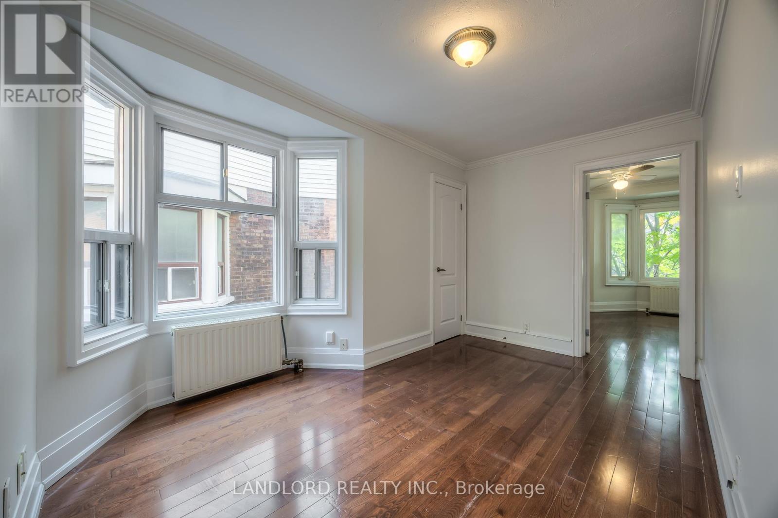 22 Rusholme Park Crescent, Toronto, Ontario  M6J 2C9 - Photo 15 - C12430737