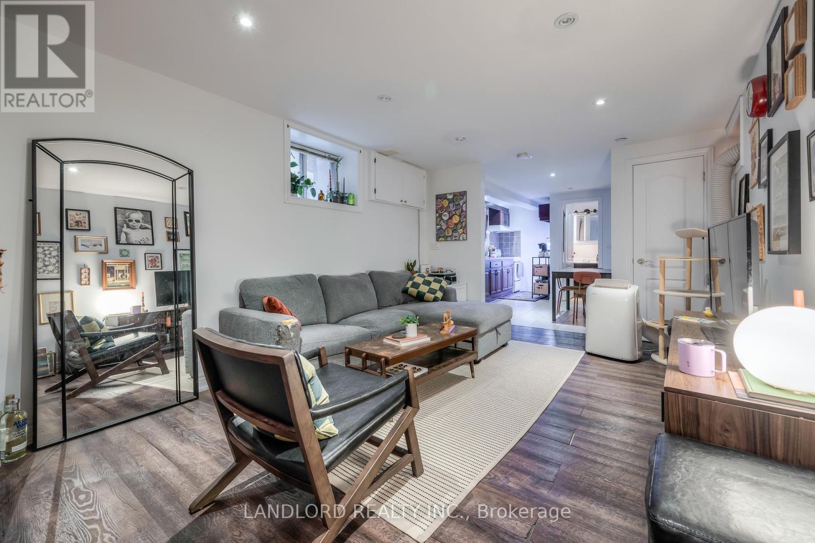 22 Rusholme Park Crescent, Toronto, Ontario  M6J 2C9 - Photo 28 - C12430737