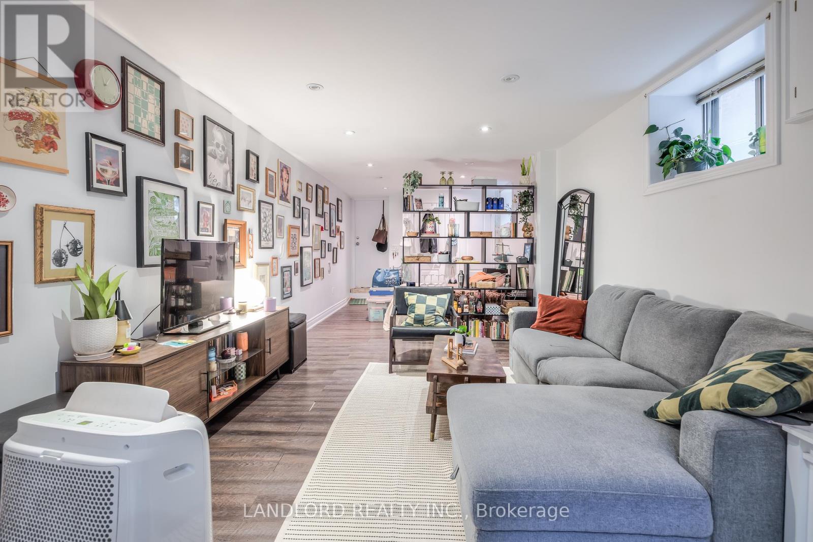 22 Rusholme Park Crescent, Toronto, Ontario  M6J 2C9 - Photo 29 - C12430737