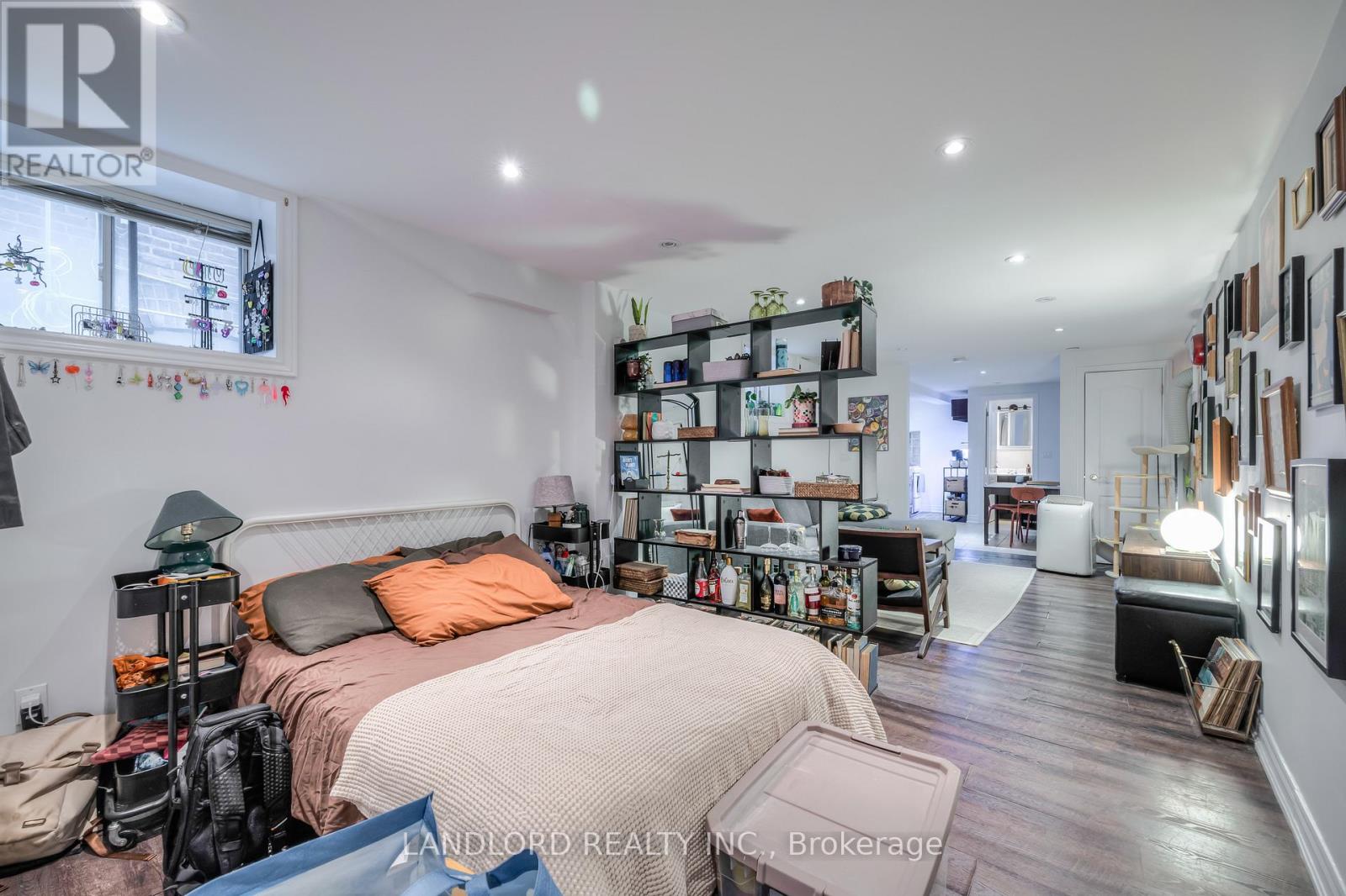 22 Rusholme Park Crescent, Toronto, Ontario  M6J 2C9 - Photo 30 - C12430737