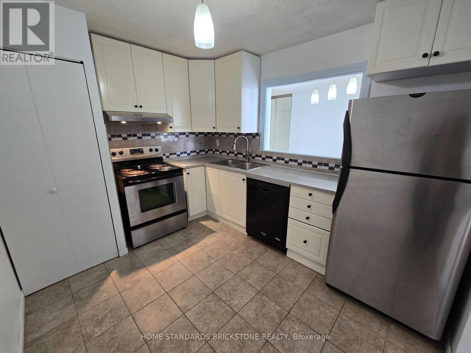 3206 - 10 Tangreen Court, Toronto, Ontario  M2M 4B9 - Photo 8 - C12430762
