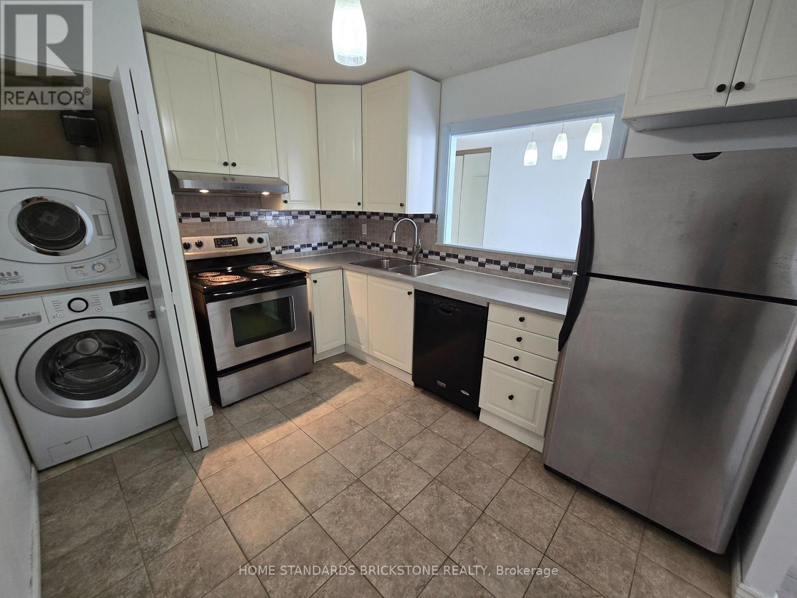 3206 - 10 Tangreen Court, Toronto, Ontario  M2M 4B9 - Photo 9 - C12430762