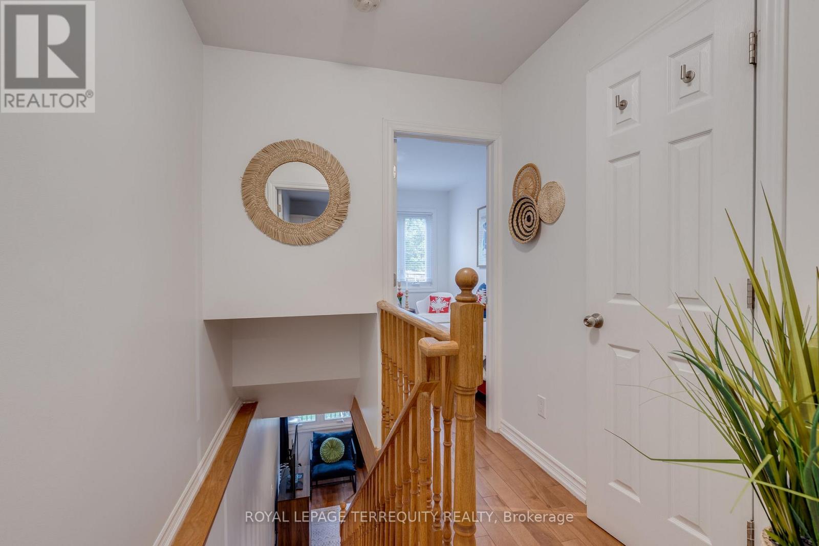 823 Craven Road, Toronto (Greenwood-Coxwell), Ontario  M4L 2Z7 - Photo 14 - E12430742