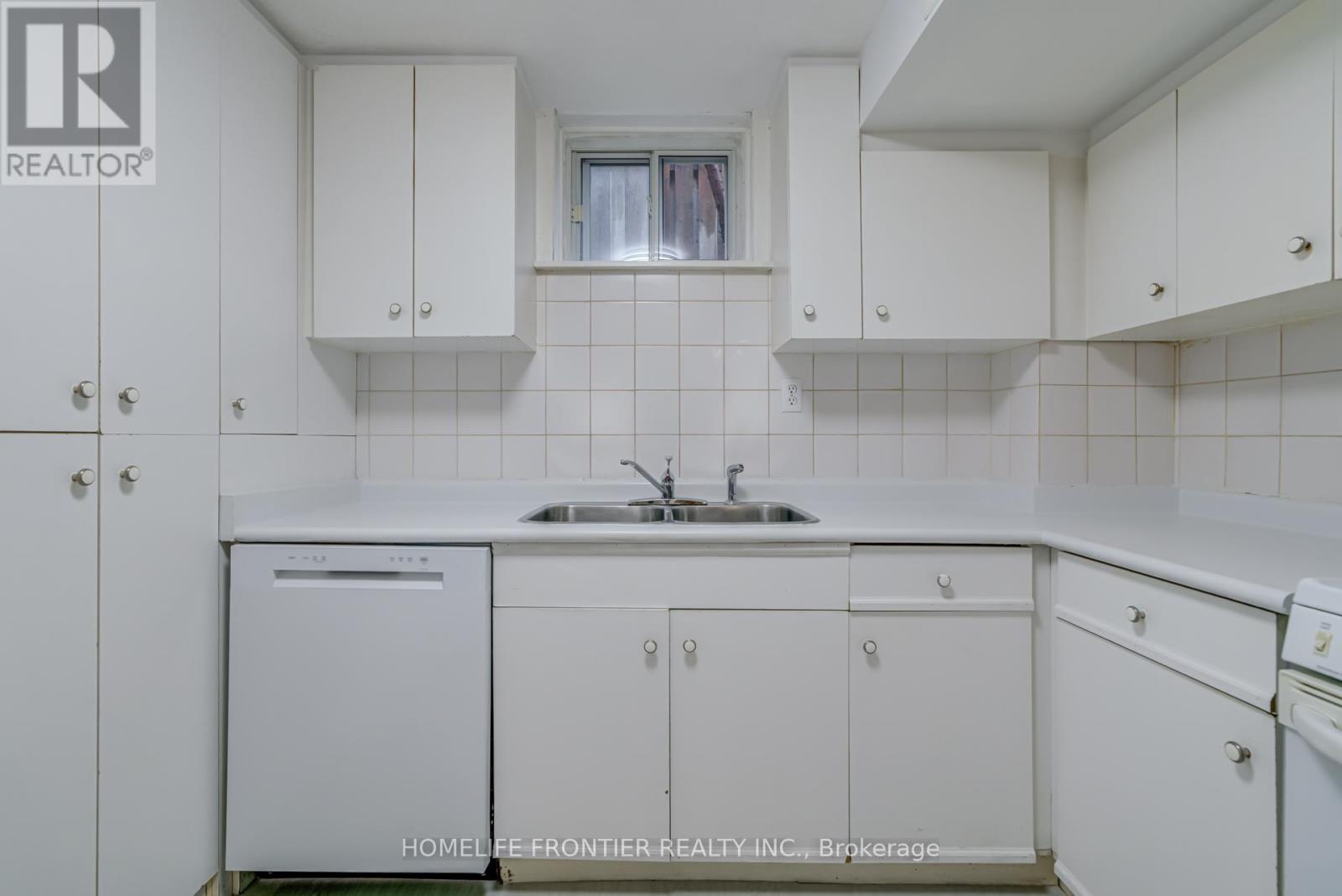 Lower A - 62 Clark Avenue, Markham, Ontario  L3T 1S5 - Photo 10 - N12430754