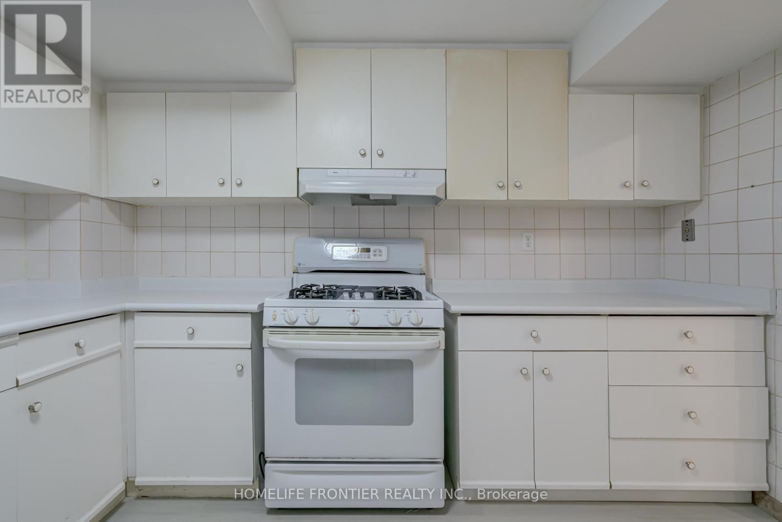Lower A - 62 Clark Avenue, Markham, Ontario  L3T 1S5 - Photo 11 - N12430754