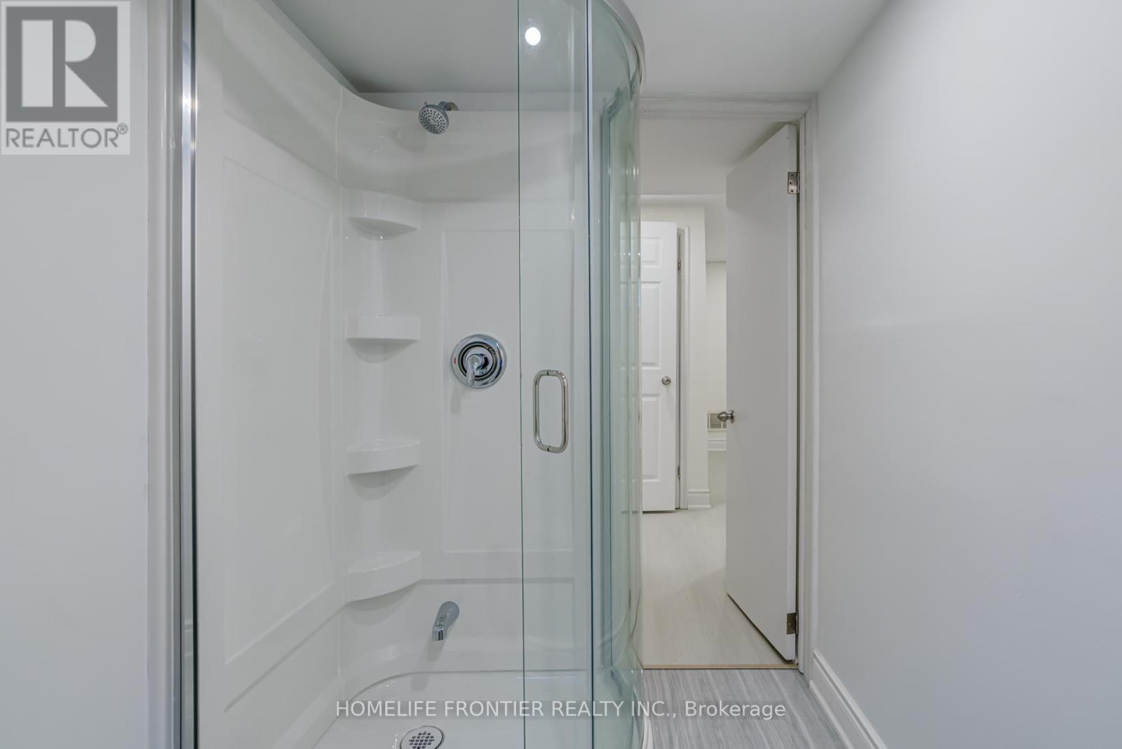 Lower A - 62 Clark Avenue, Markham, Ontario  L3T 1S5 - Photo 19 - N12430754