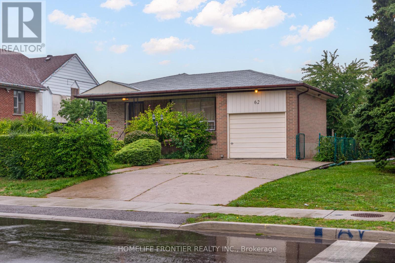 Lower A - 62 Clark Avenue, Markham, Ontario  L3T 1S5 - Photo 3 - N12430754