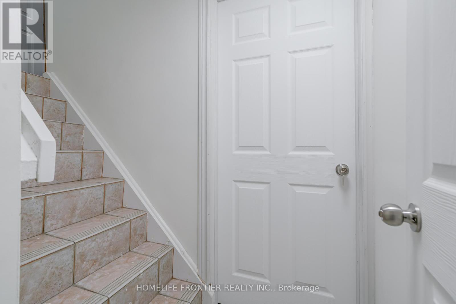 Lower A - 62 Clark Avenue, Markham, Ontario  L3T 1S5 - Photo 5 - N12430754