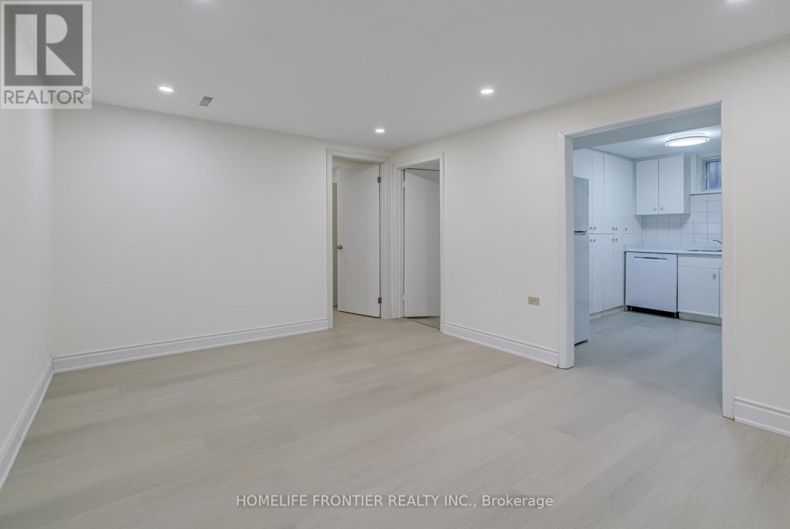 Lower A - 62 Clark Avenue, Markham, Ontario  L3T 1S5 - Photo 7 - N12430754