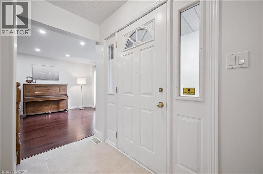 599 Beechwood Drive, Waterloo, Ontario  N2T 1Z4 - Photo 6 - 40766048