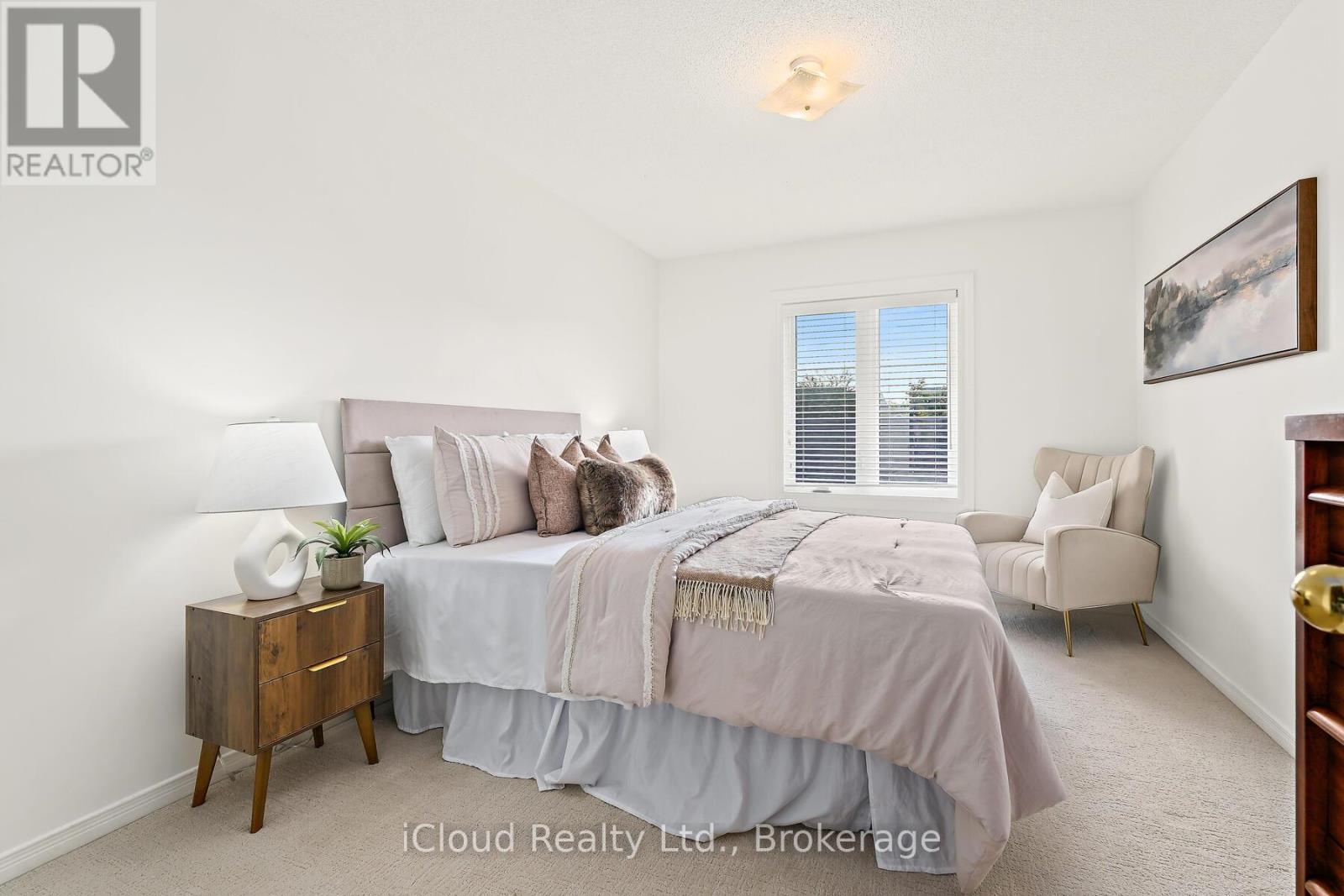 2226 Westoak Trails Boulevard, Oakville, Ontario  L6M 3N4 - Photo 19 - W12430744