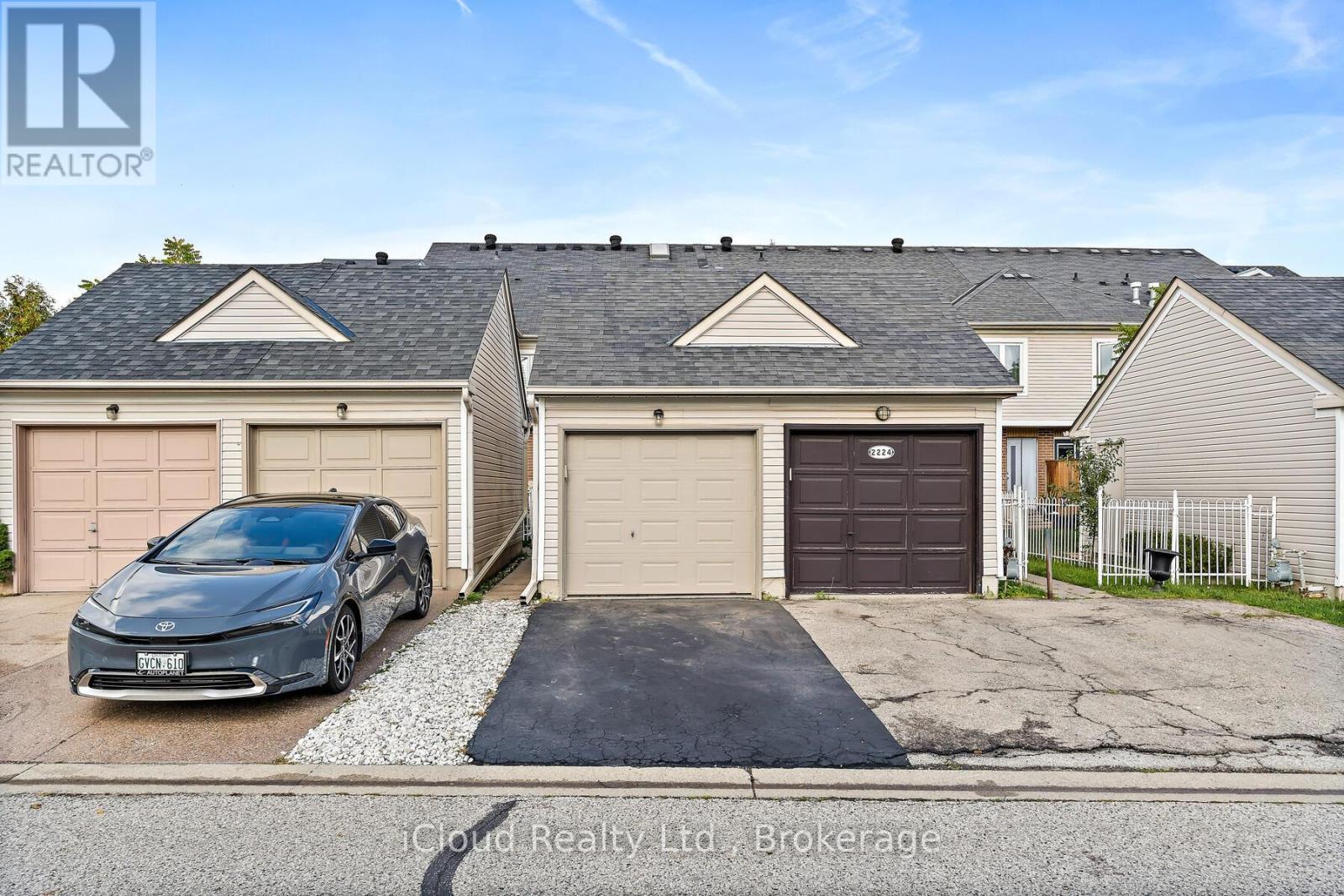 2226 Westoak Trails Boulevard, Oakville, Ontario  L6M 3N4 - Photo 25 - W12430744