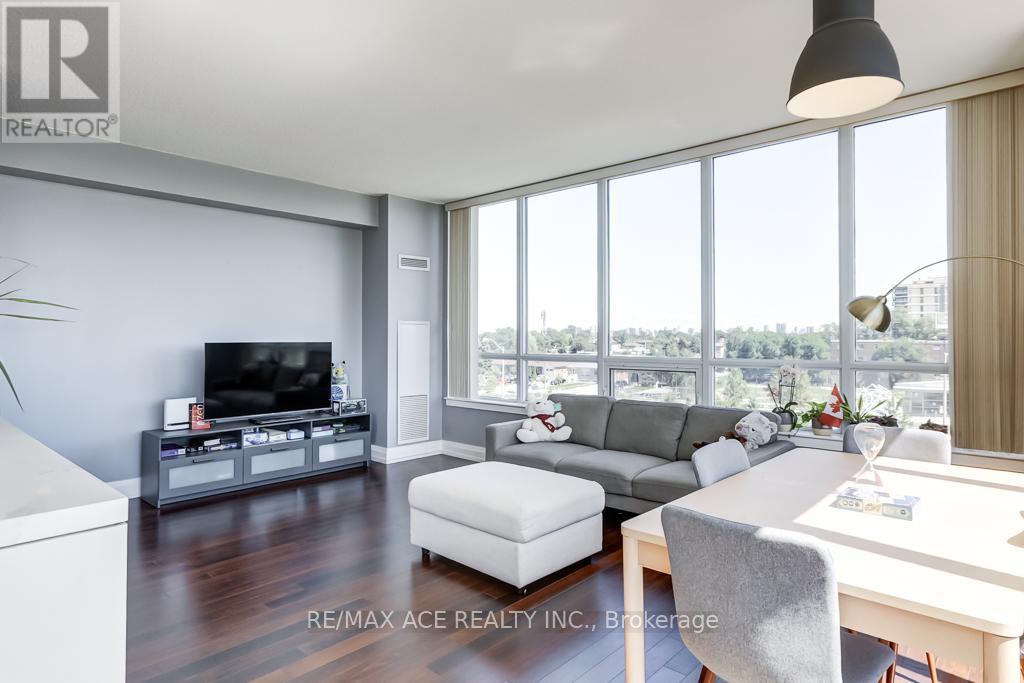 315 - 1060 Sheppard Avenue W, Toronto, Ontario  M3K 2C9 - Photo 12 - W12430750