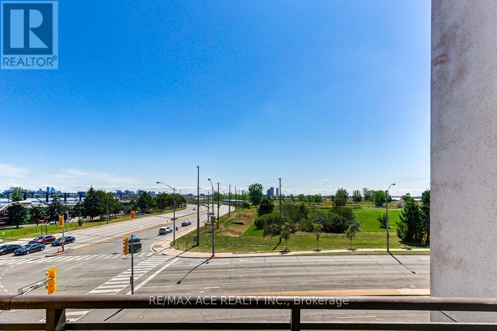 315 - 1060 Sheppard Avenue W, Toronto, Ontario  M3K 2C9 - Photo 20 - W12430750