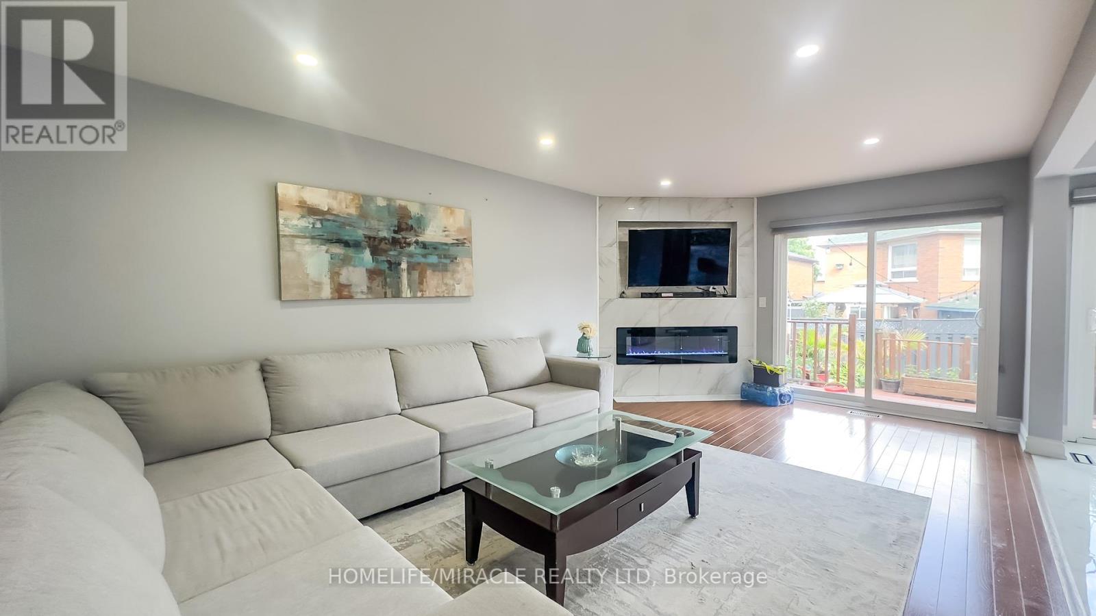 52 Novella Place, Brampton, Ontario  L6S 5X1 - Photo 10 - W12430757