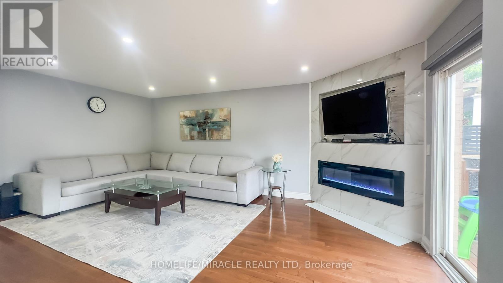 52 Novella Place, Brampton, Ontario  L6S 5X1 - Photo 11 - W12430757