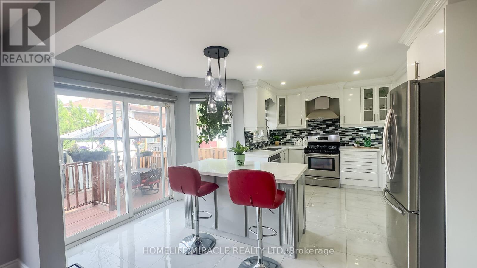 52 Novella Place, Brampton, Ontario  L6S 5X1 - Photo 13 - W12430757