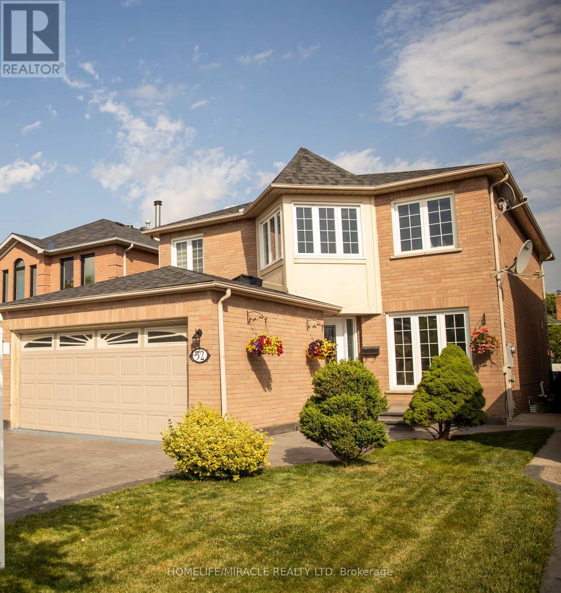 52 Novella Place, Brampton, Ontario  L6S 5X1 - Photo 2 - W12430757