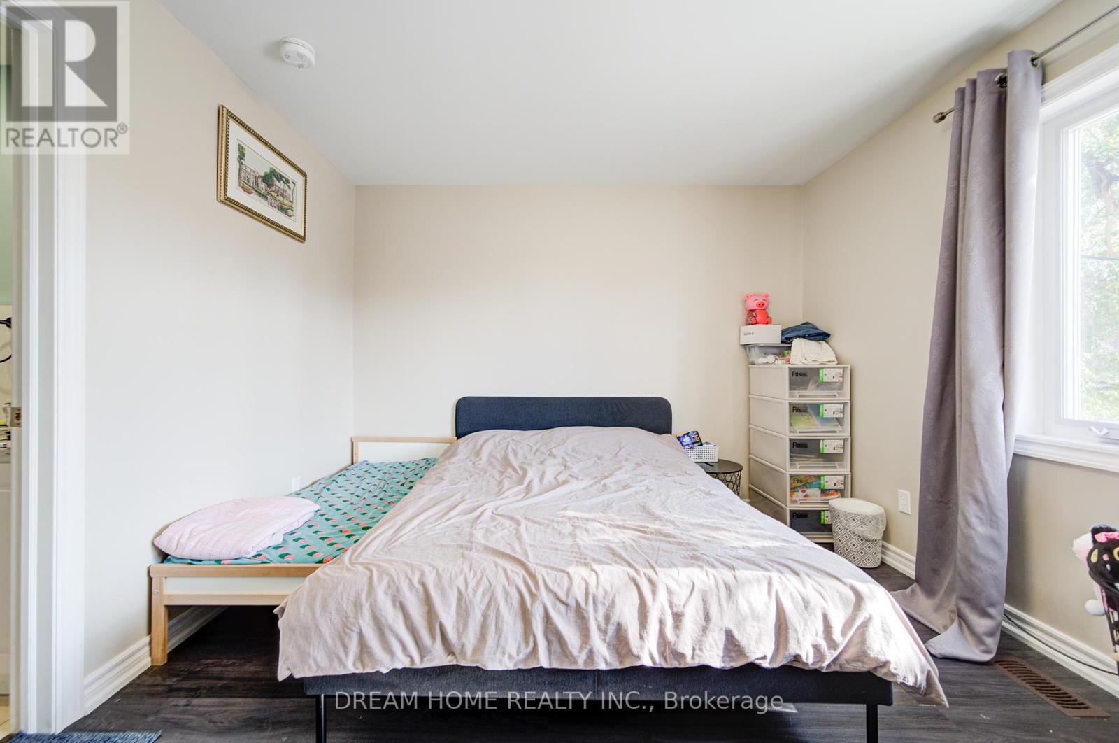 1015 Weston Road, Toronto, Ontario  M6N 3R9 - Photo 14 - W12430758