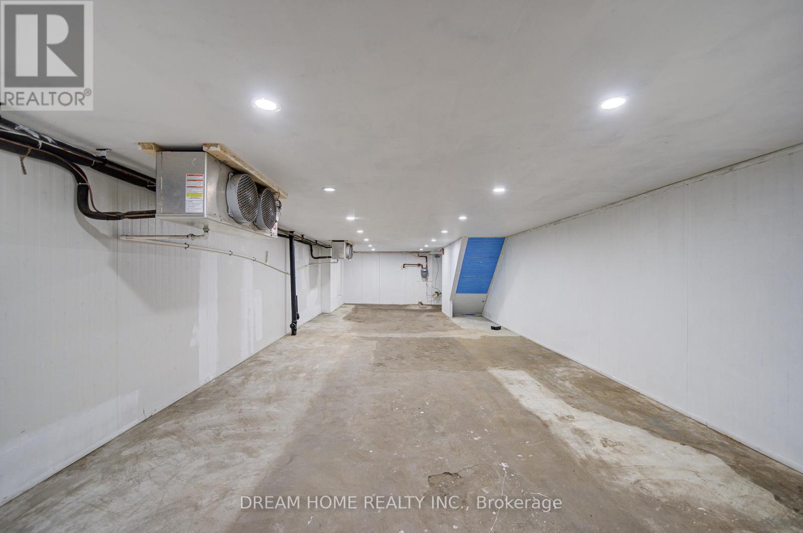 1015 Weston Road, Toronto, Ontario  M6N 3R9 - Photo 23 - W12430758