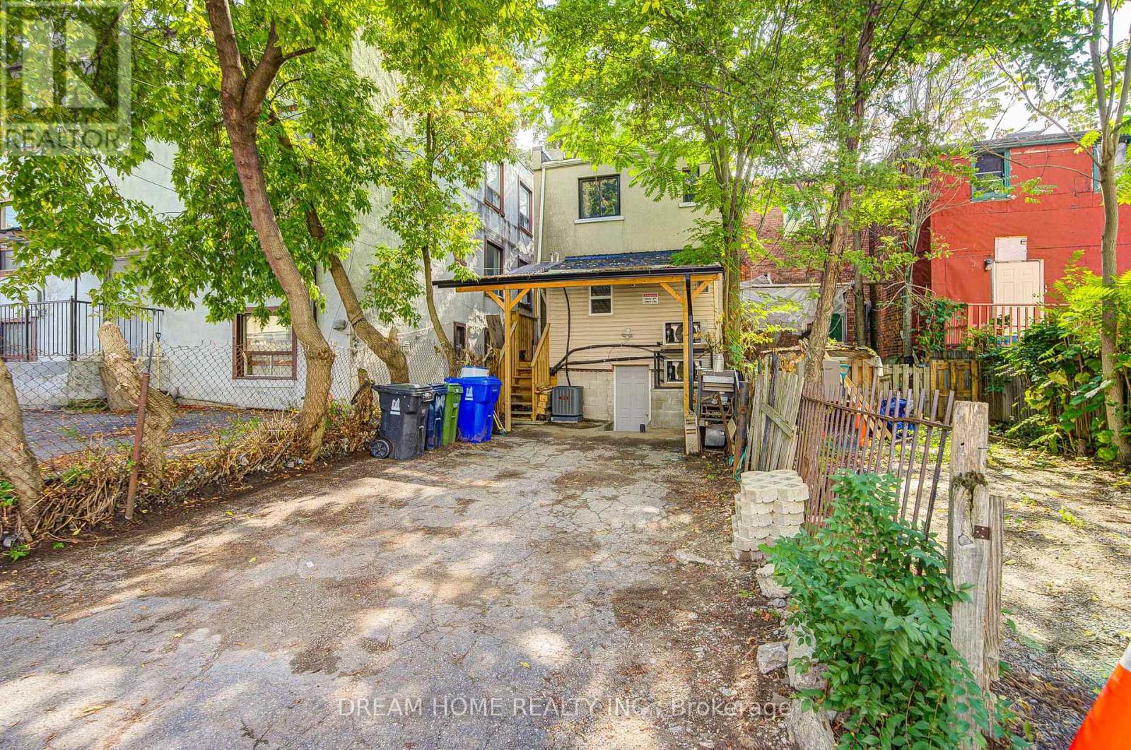 1015 Weston Road, Toronto, Ontario  M6N 3R9 - Photo 27 - W12430758