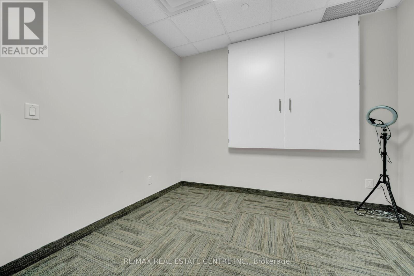 #16 - 1200 Derry Road, Mississauga, Ontario  L5T 0B3 - Photo 29 - W12430768