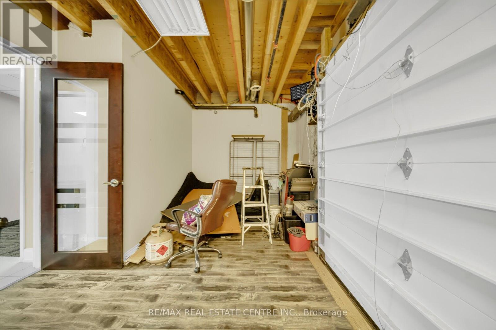 #16 - 1200 Derry Road, Mississauga, Ontario  L5T 0B3 - Photo 34 - W12430768