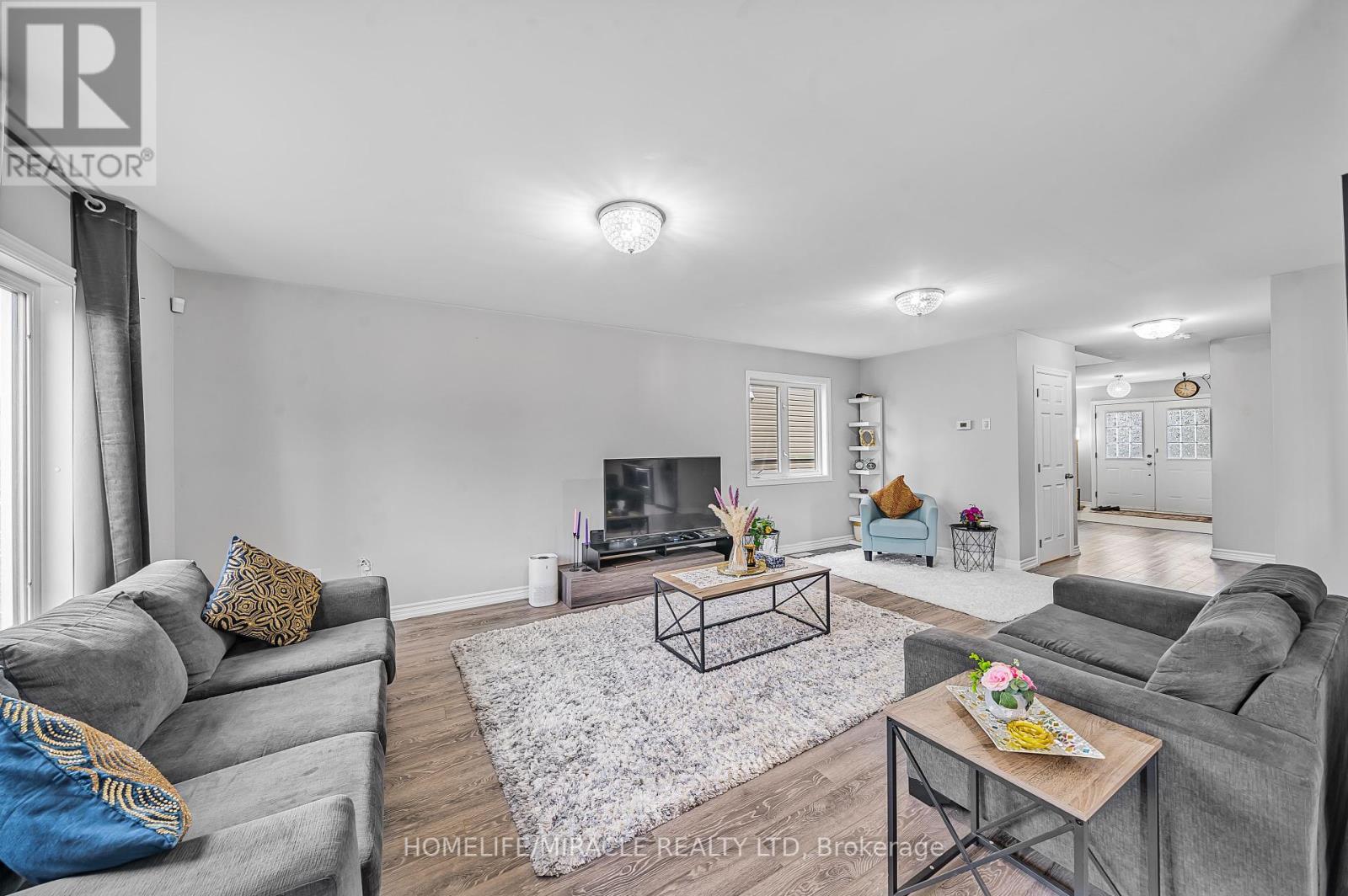 63 Brennan Crescent, Loyalist, Ontario  K0H 2H0 - Photo 13 - X12430764