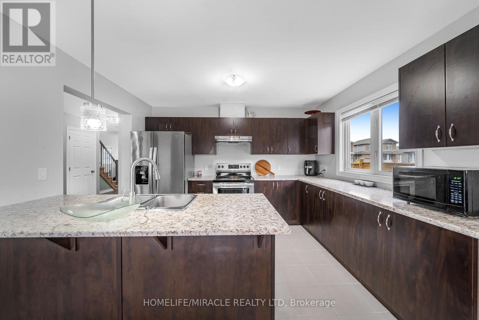 63 Brennan Crescent, Loyalist, Ontario  K0H 2H0 - Photo 17 - X12430764