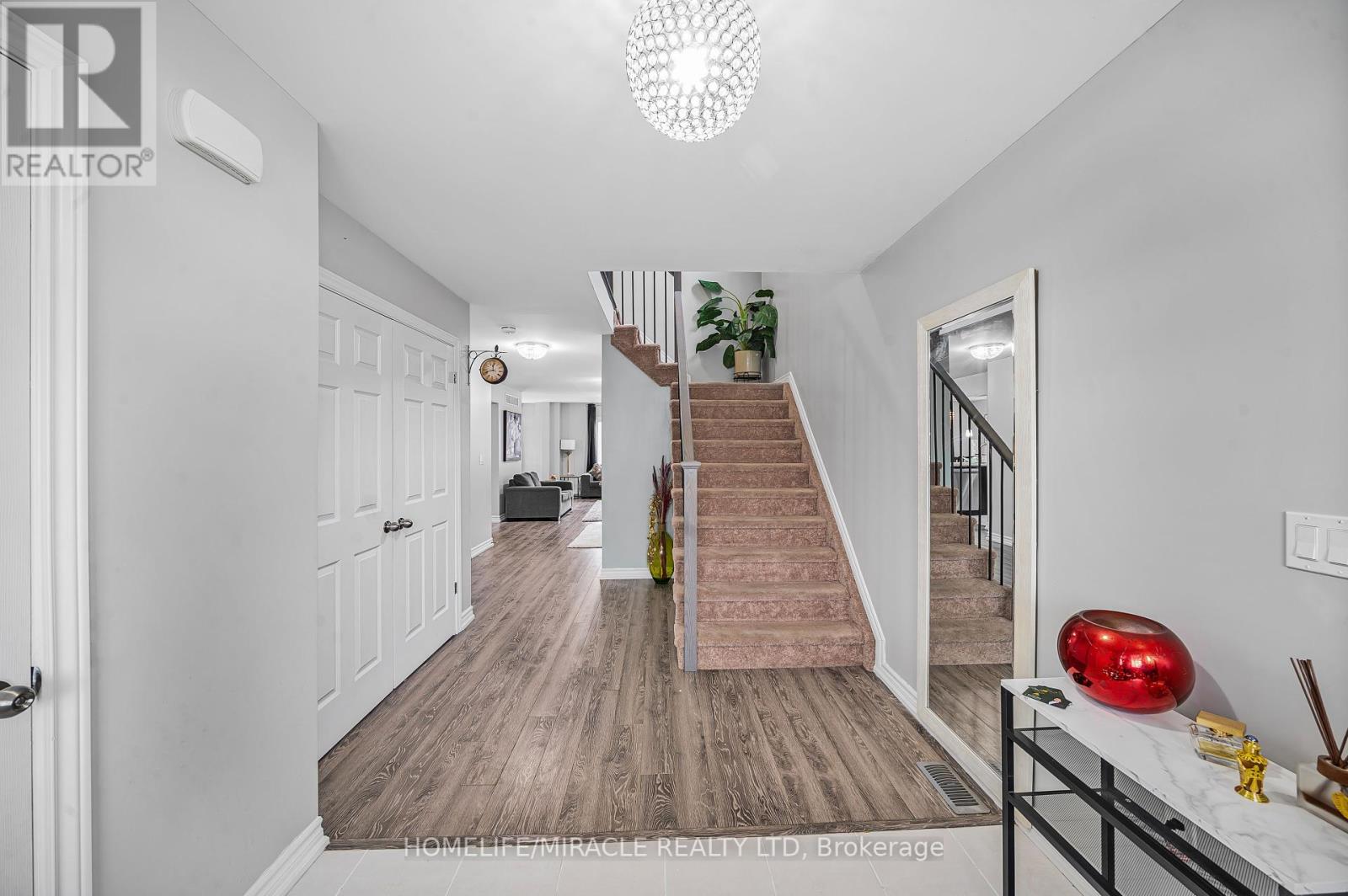 63 Brennan Crescent, Loyalist, Ontario  K0H 2H0 - Photo 7 - X12430764