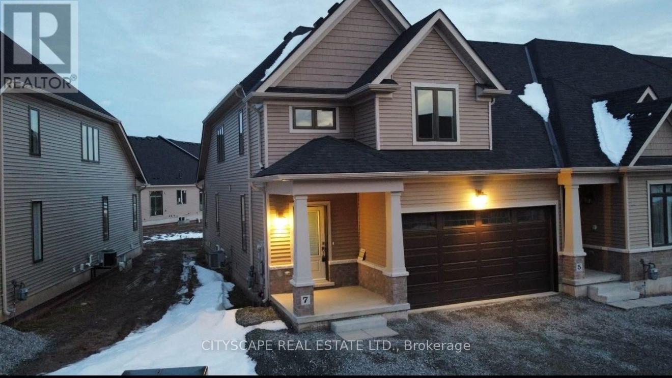 7 - 4311 Mann Street, Niagara Falls (Lyons Creek), Ontario  L2G 0E7 - Photo 1 - X12430769